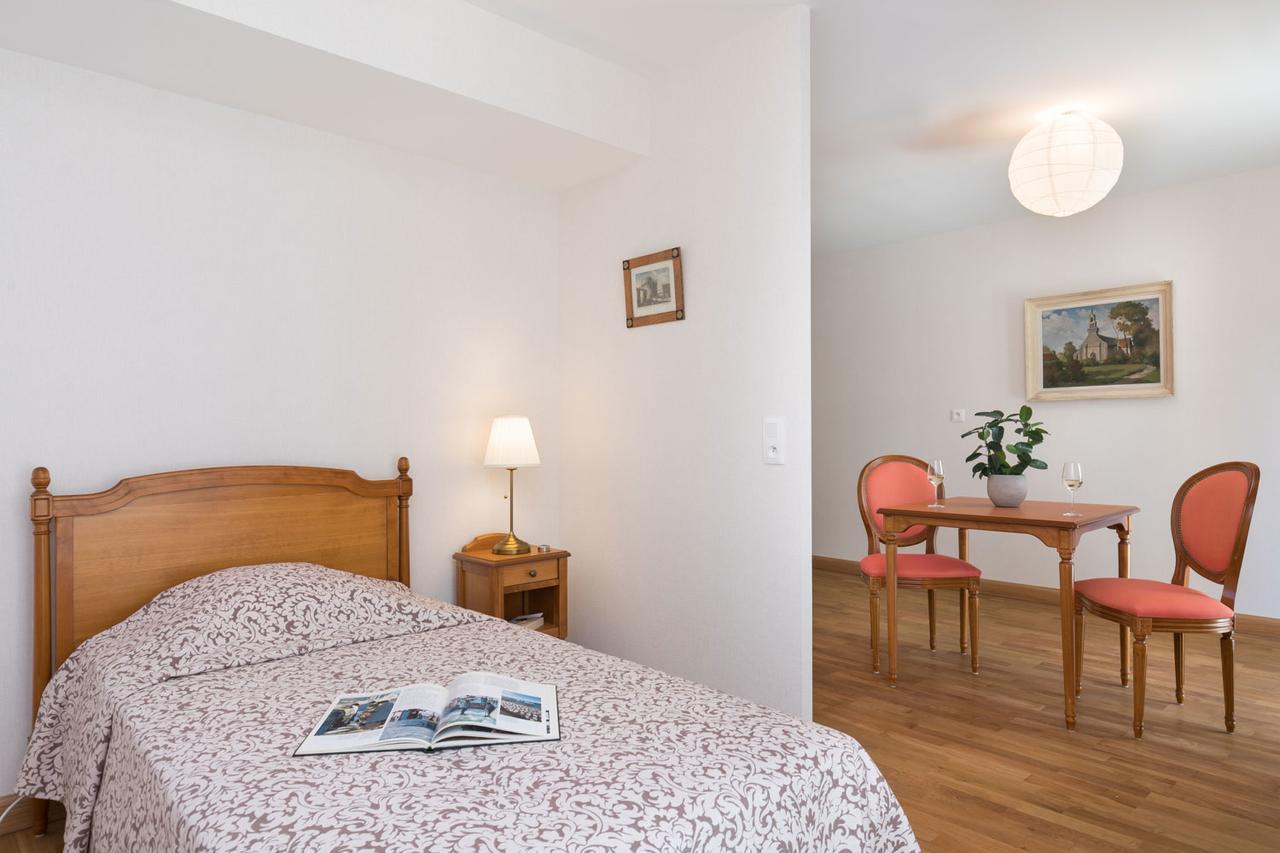 Medicis Home Dijon Les Petites Roches المظهر الخارجي الصورة